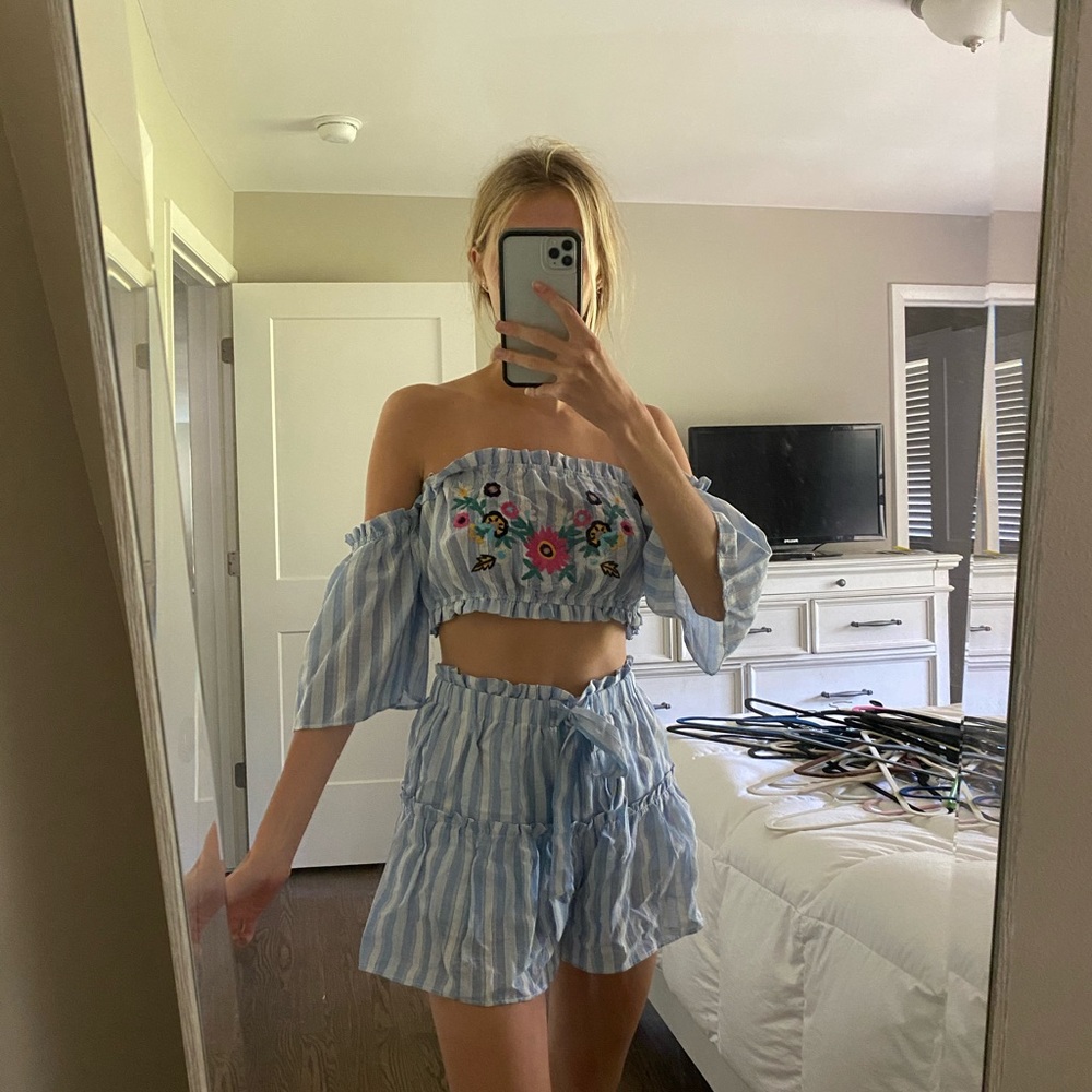 Blue & white matching set